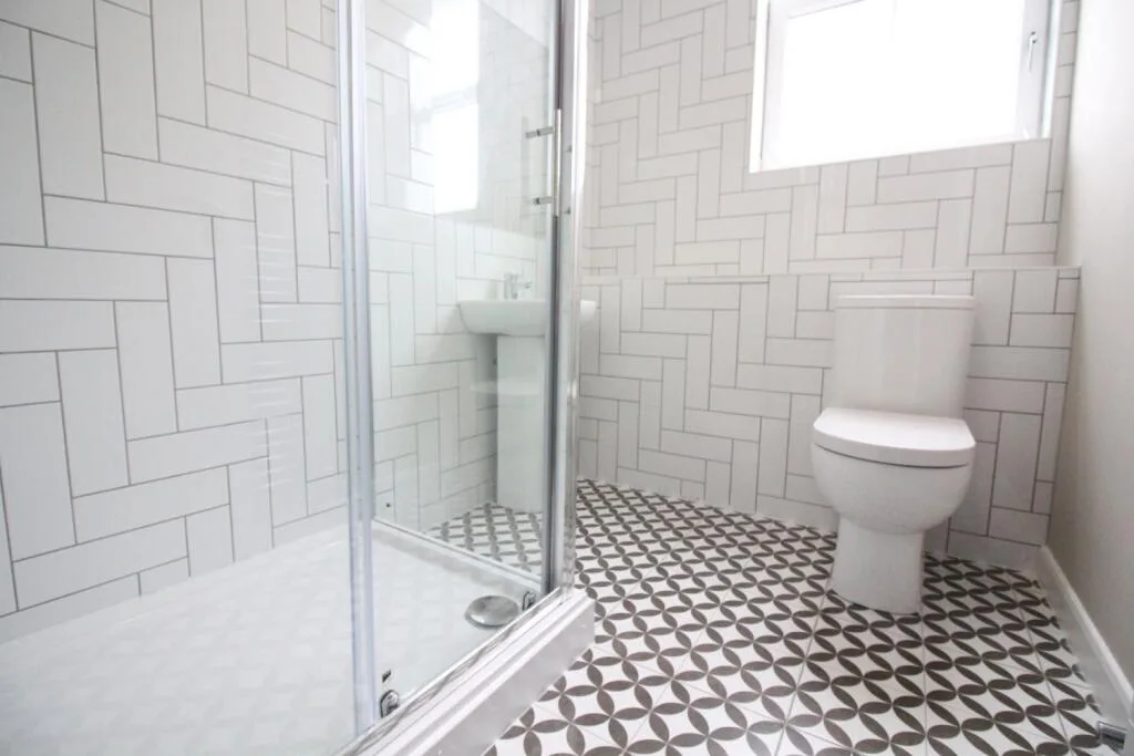 6 bedroom terraced house for rent