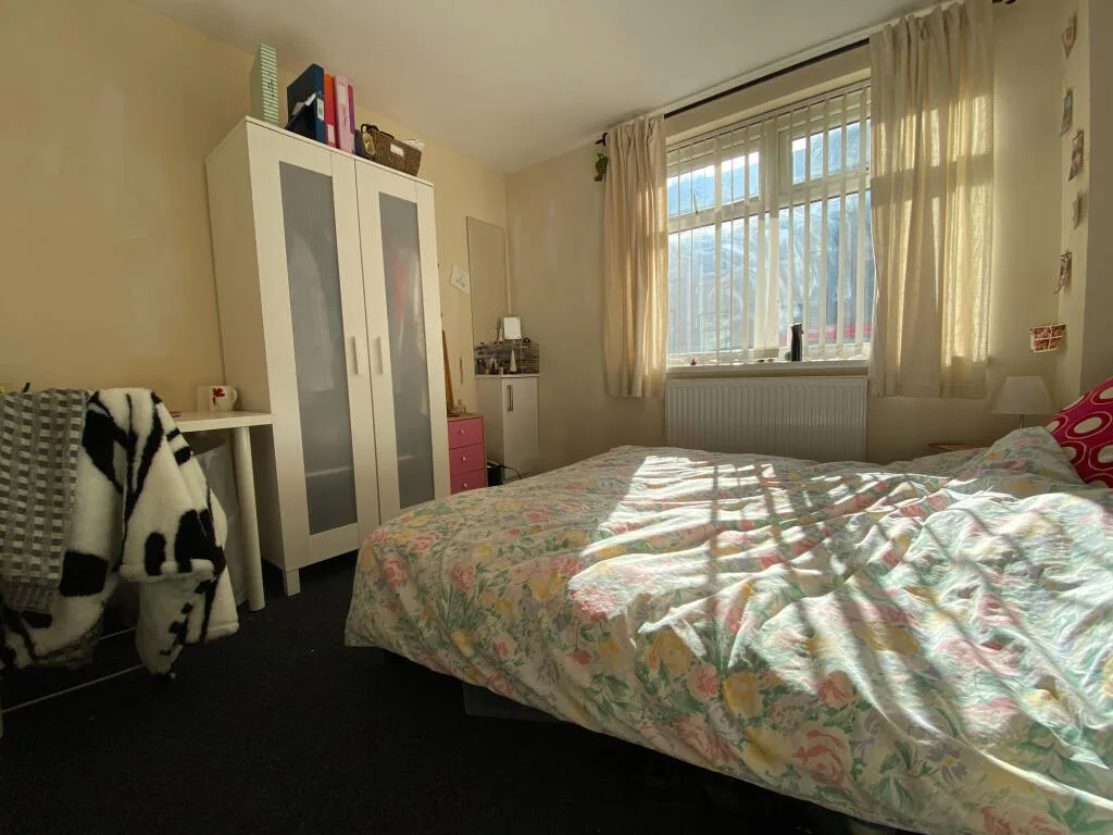 6 bedroom terraced house for rent