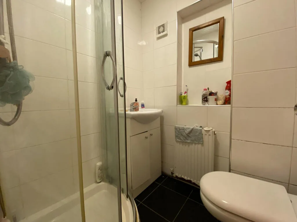6 bedroom terraced house for rent