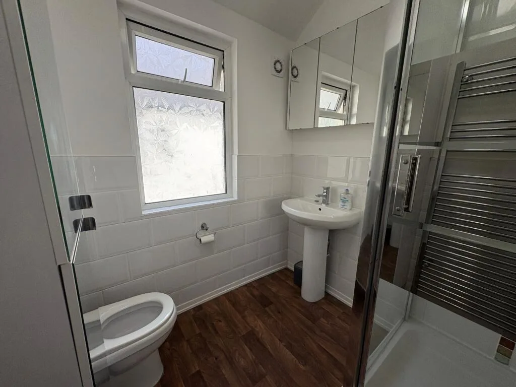 6 bedroom terraced house for rent