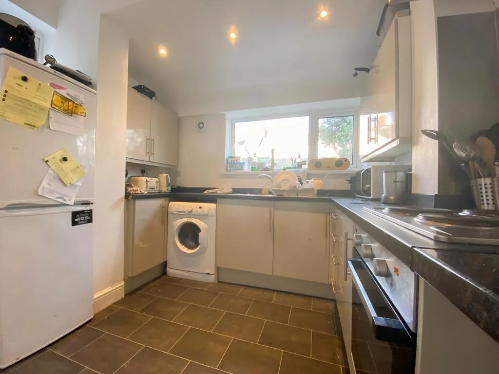 5 bedroom terraced house for rent