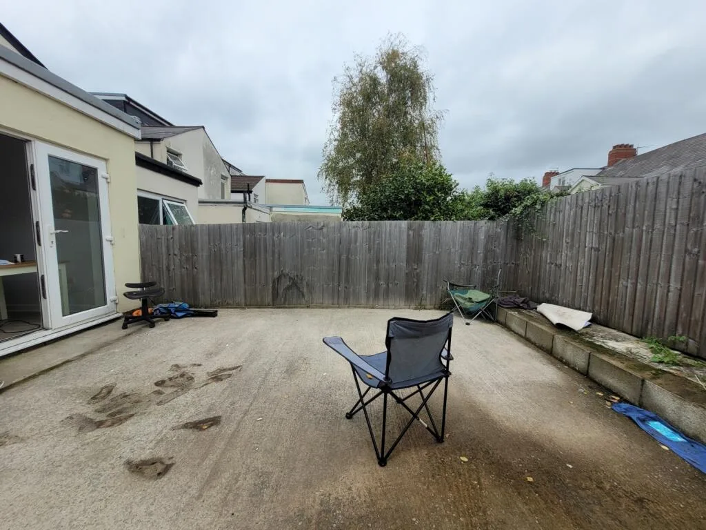 6 bedroom house for rent