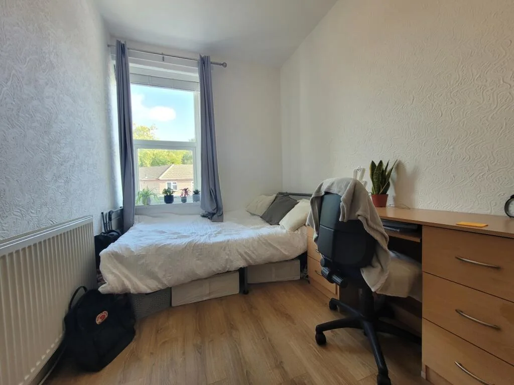 6 bedroom terraced house for rent