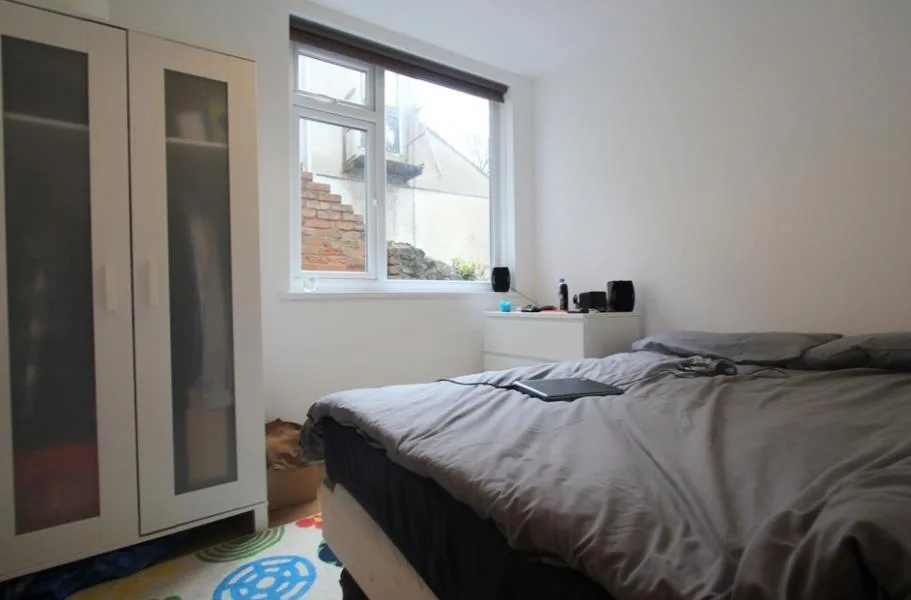 3 bedroom ground floor flat for rent