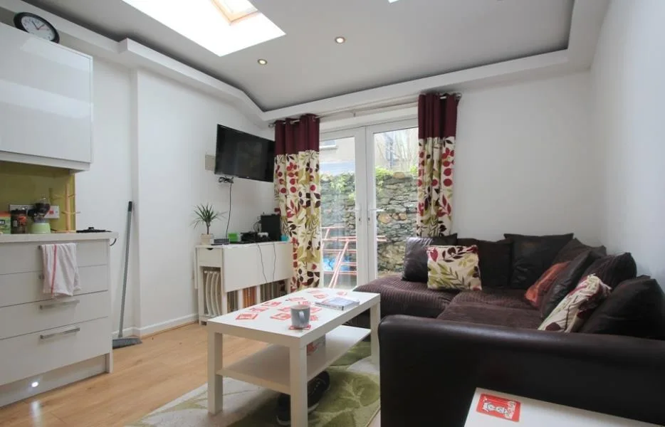 3 bedroom ground floor flat for rent