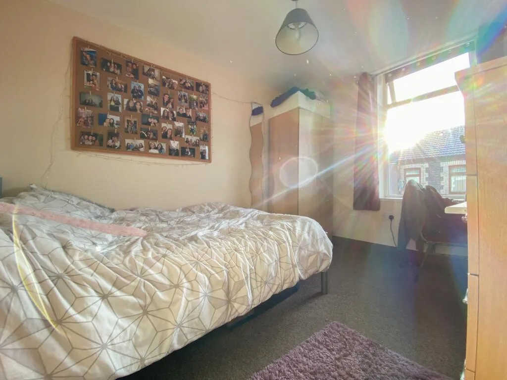 6 bedroom terraced house for rent