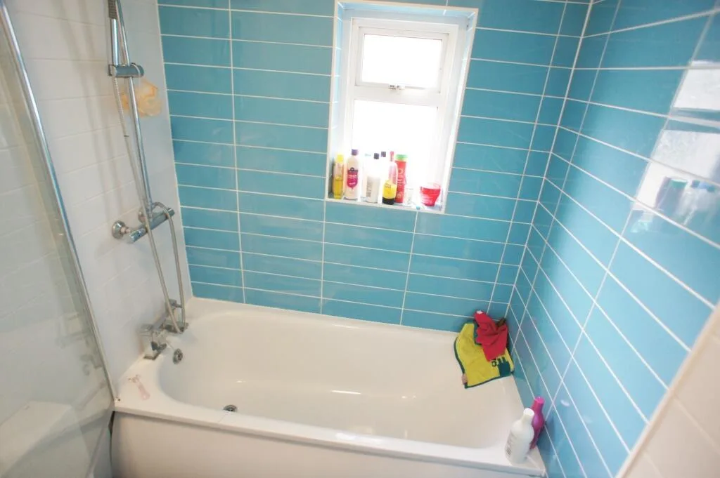 6 bedroom house for rent