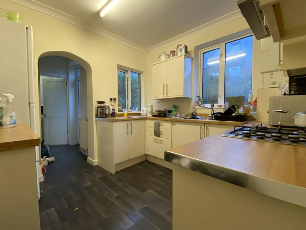 5 bedroom terraced house for rent