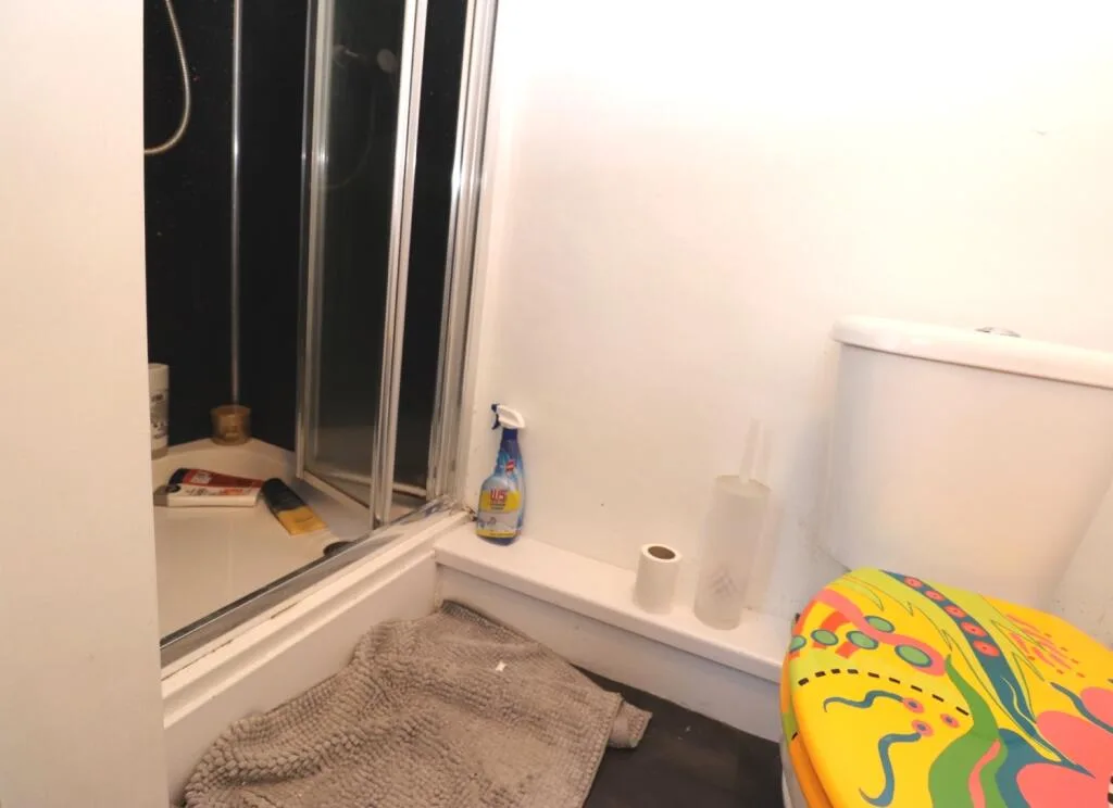 5 bedroom terraced house for rent