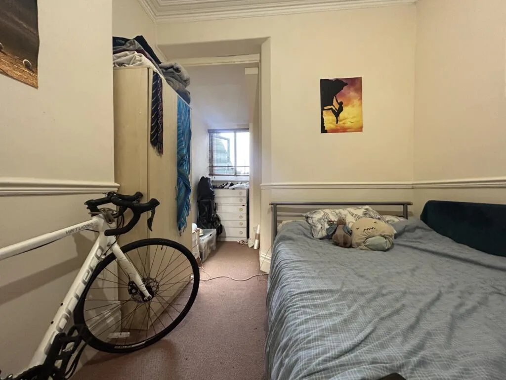 5 bedroom terraced house for rent