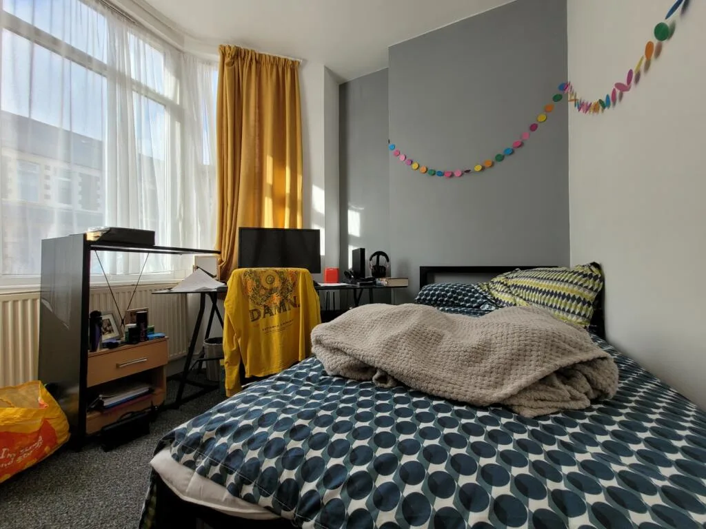 5 bedroom terraced house for rent