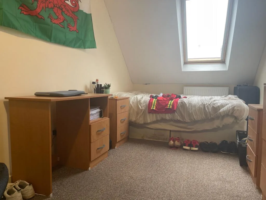 8 bedroom terraced house for rent