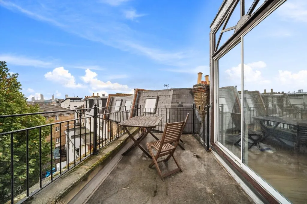 2 bedroom flat for rent