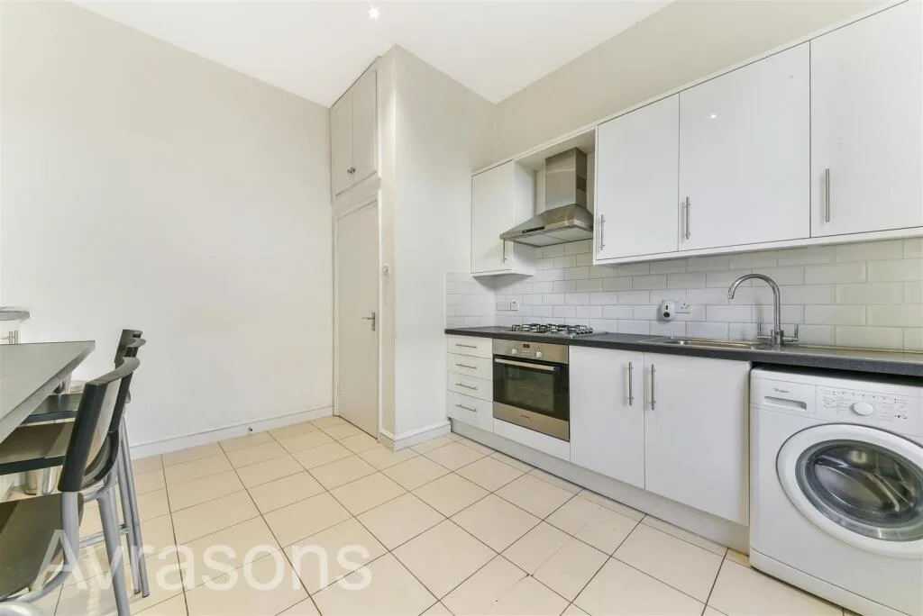 3 bedroom flat for rent