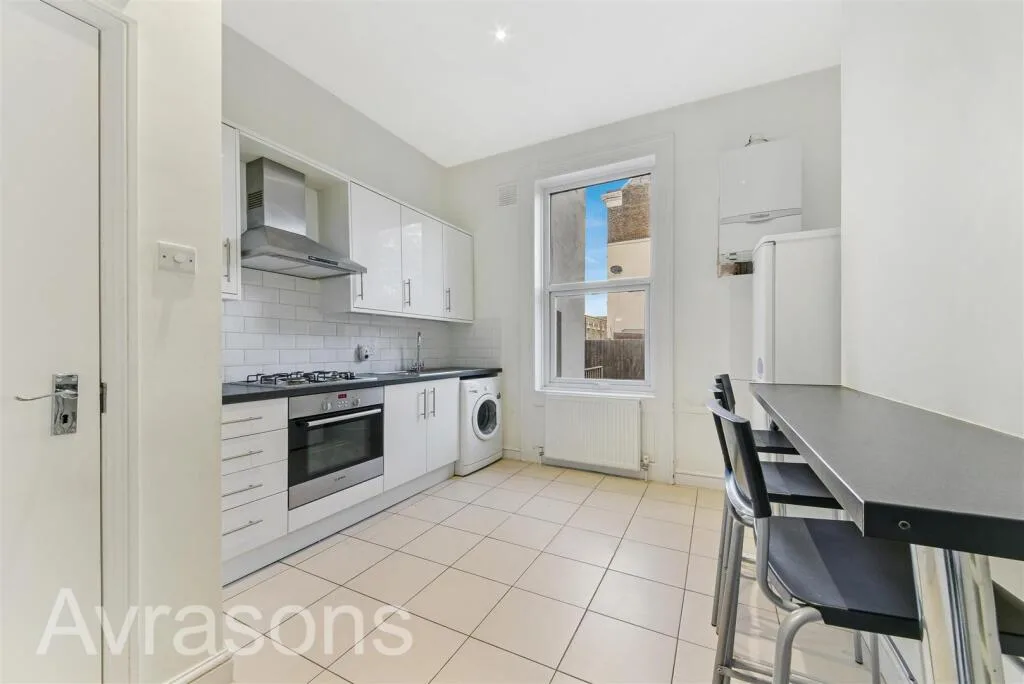 3 bedroom flat for rent