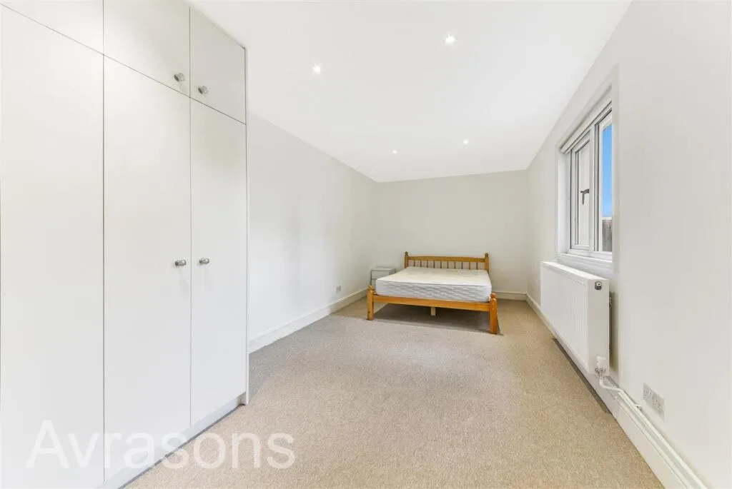 3 bedroom flat for rent