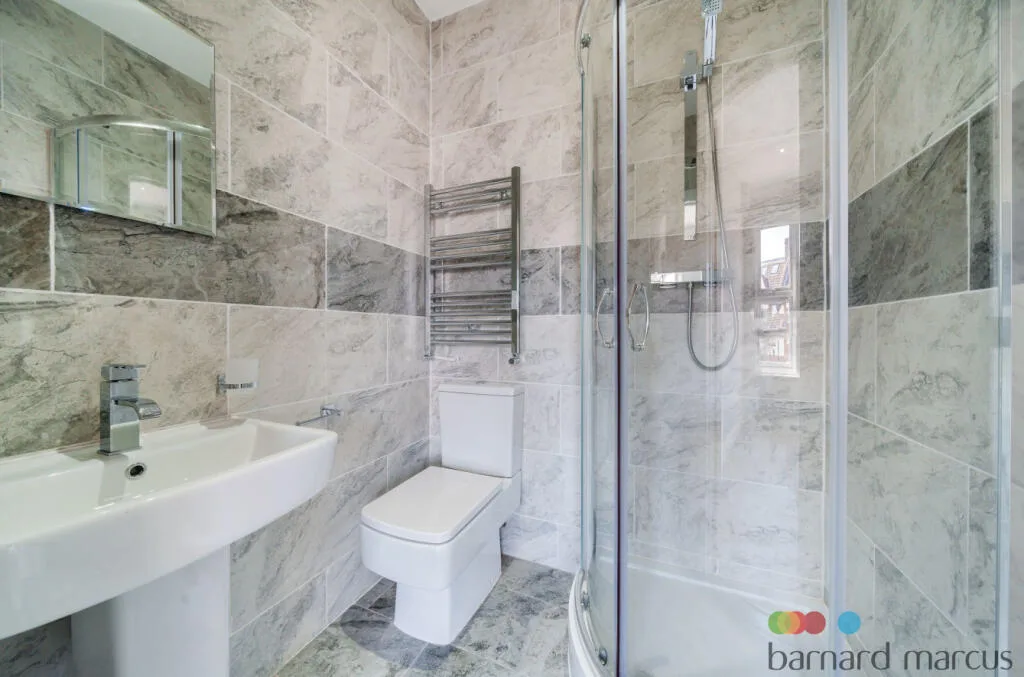 4 bedroom end of terrace house for rent