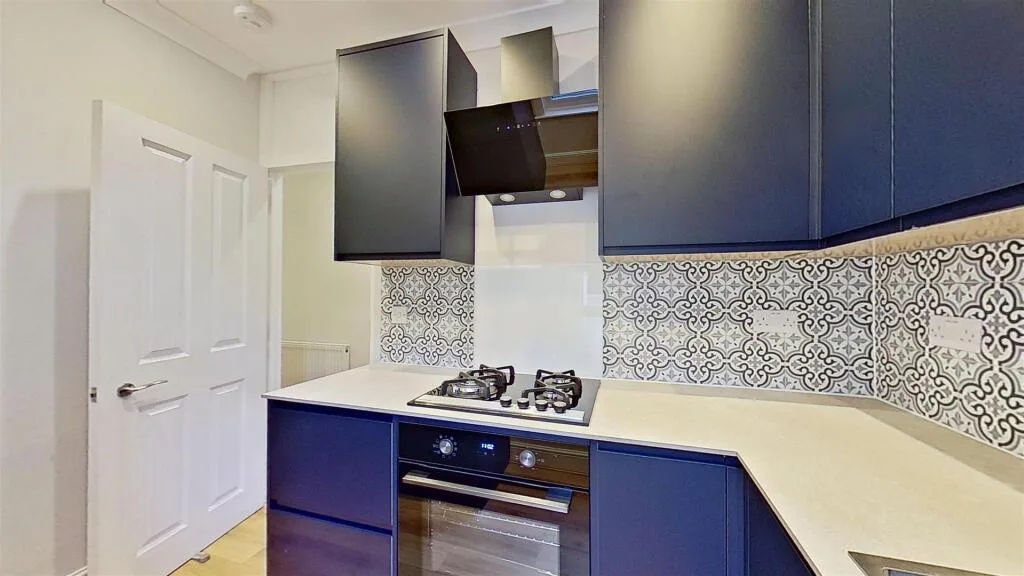 4 bedroom maisonette for rent