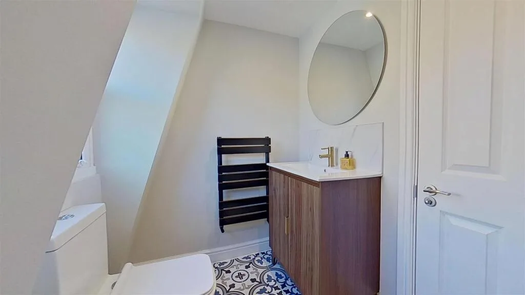 4 bedroom maisonette for rent