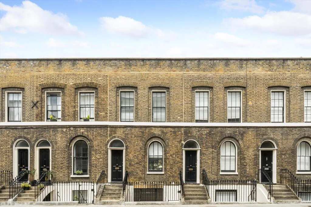 1 bedroom maisonette for rent