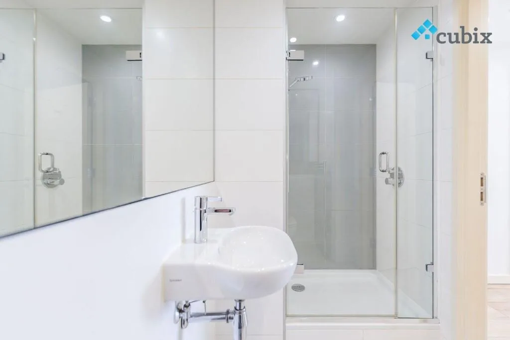 2 bedroom penthouse for rent