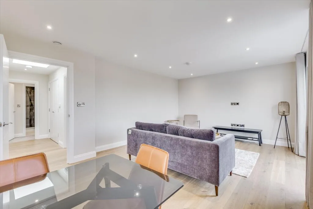 2 bedroom flat for rent