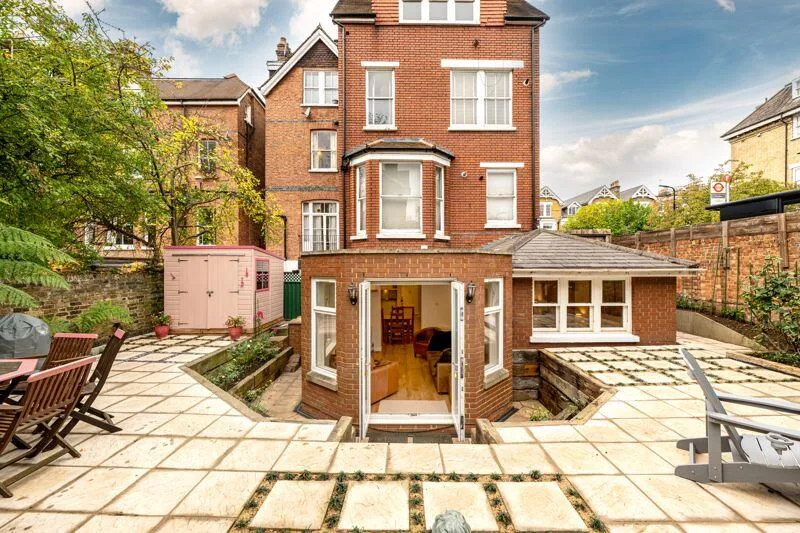 2 bedroom flat for rent