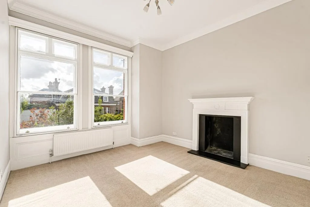 3 bedroom flat for rent