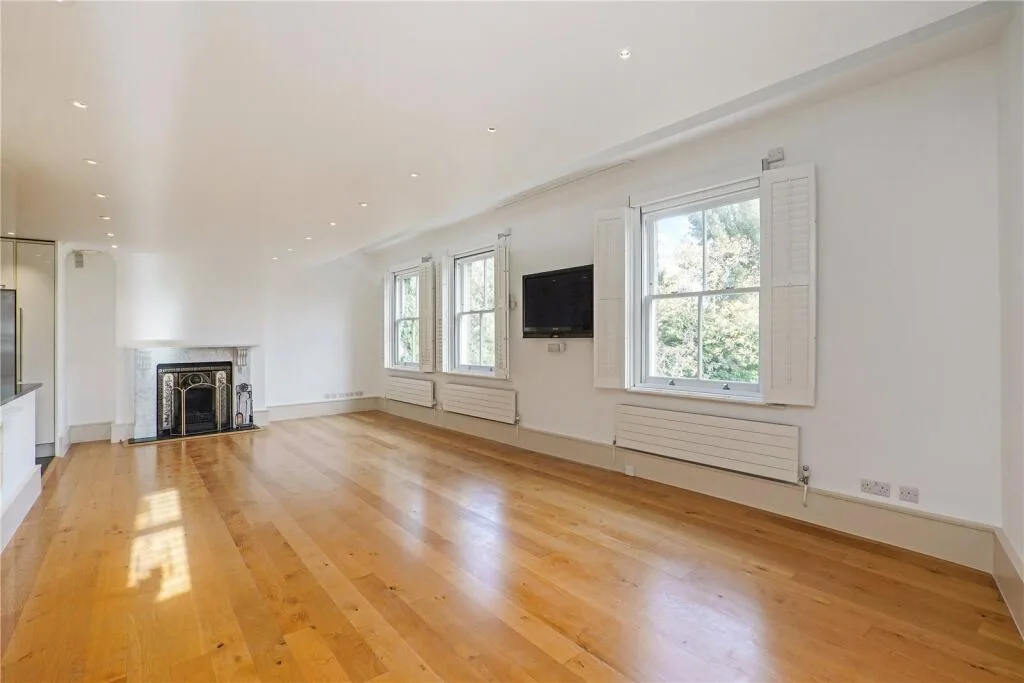 3 bedroom maisonette for rent