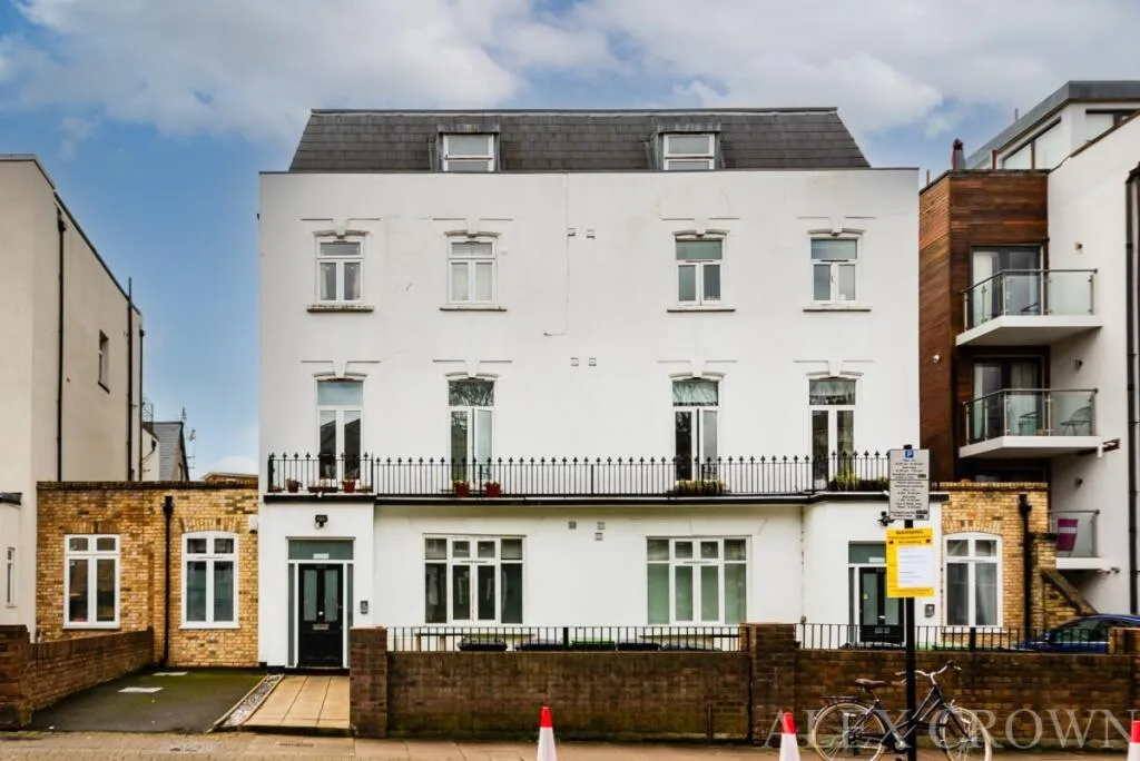 2 bedroom flat for rent