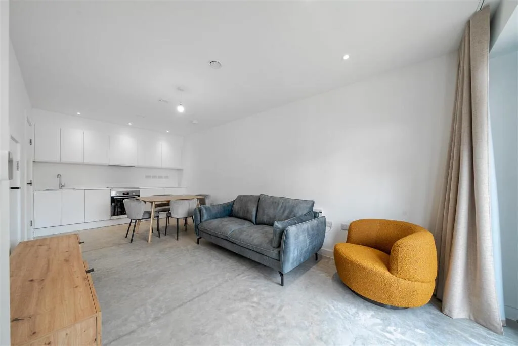 2 bedroom town house for rent