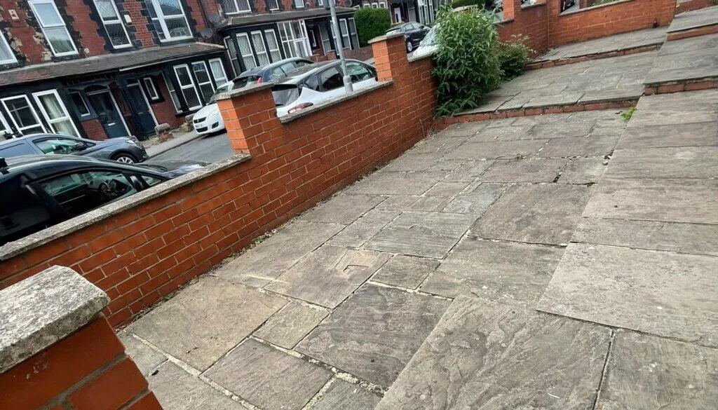 6 bedroom semi-detached house for rent