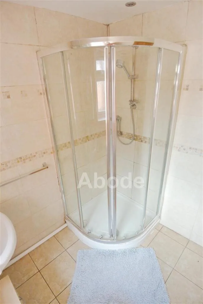 5 bedroom house for rent