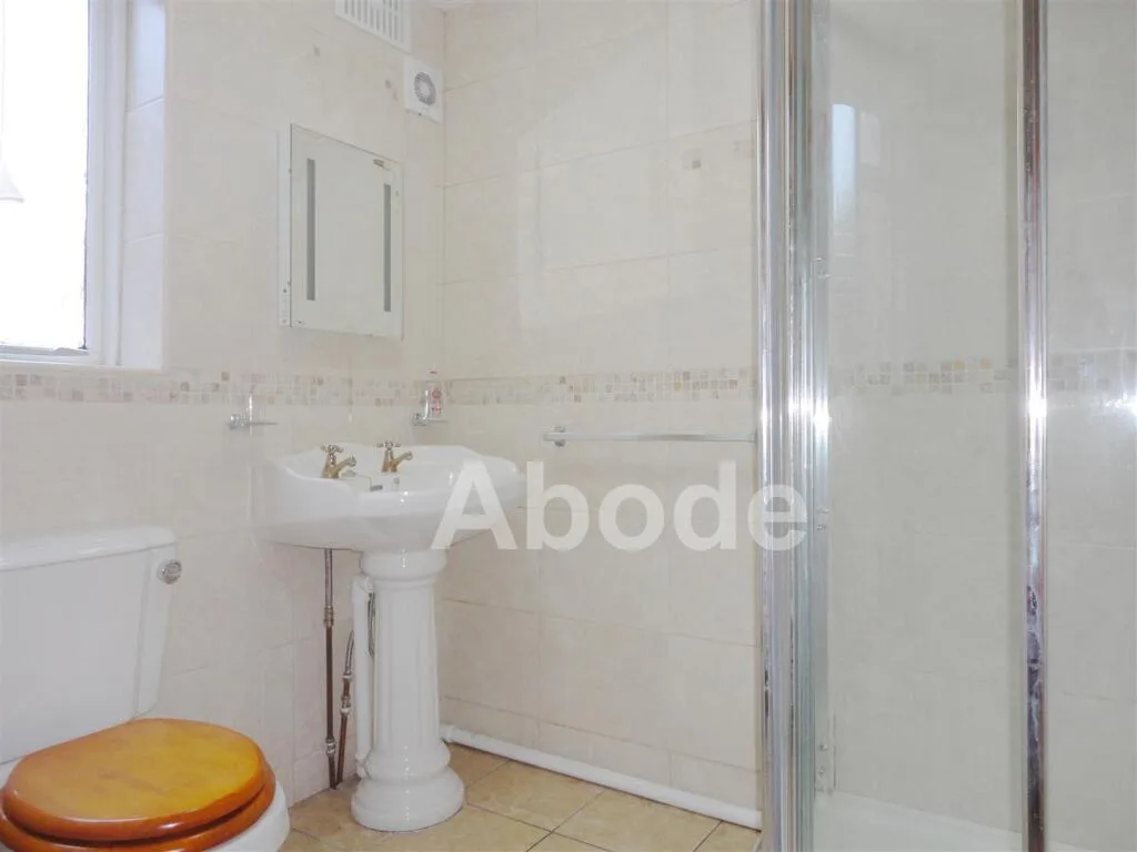 5 bedroom house for rent