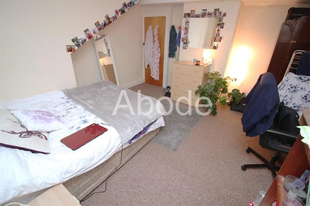 5 bedroom house for rent