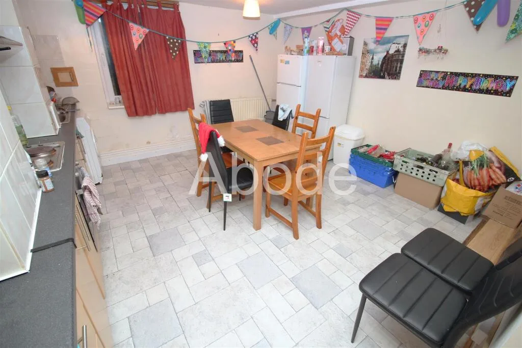5 bedroom house for rent