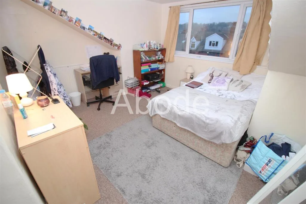 5 bedroom house for rent