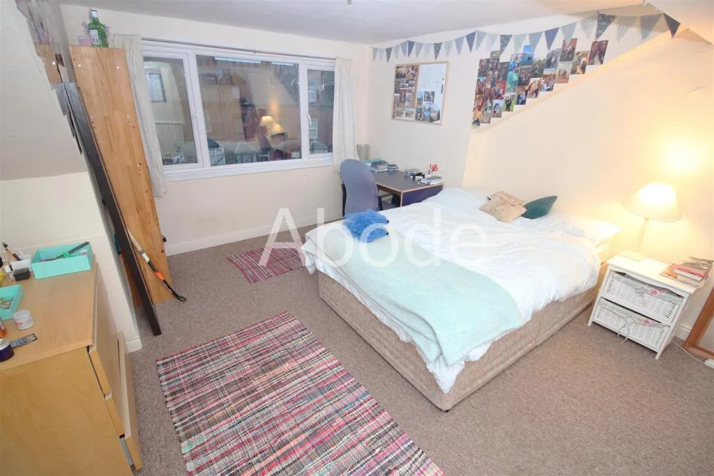 5 bedroom house for rent