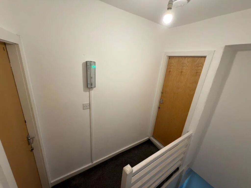 5 bedroom terraced house for rent