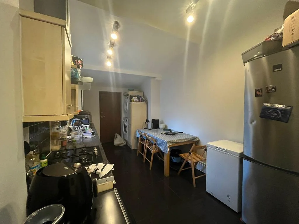 5 bedroom terraced house for rent