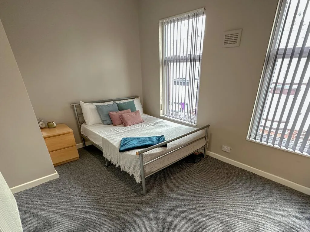 4 bedroom terraced house for rent
