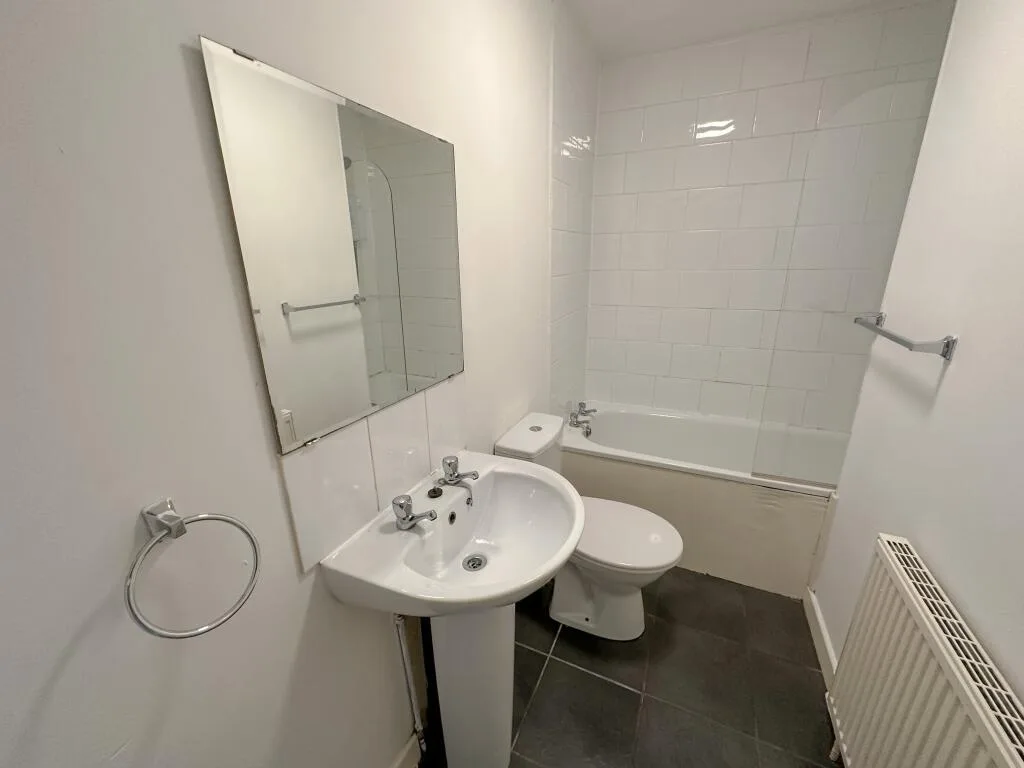 4 bedroom terraced house for rent