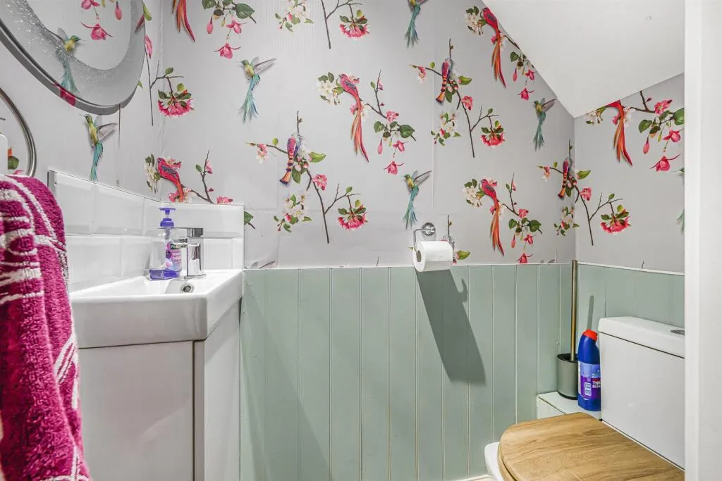 4 bedroom terraced house for rent