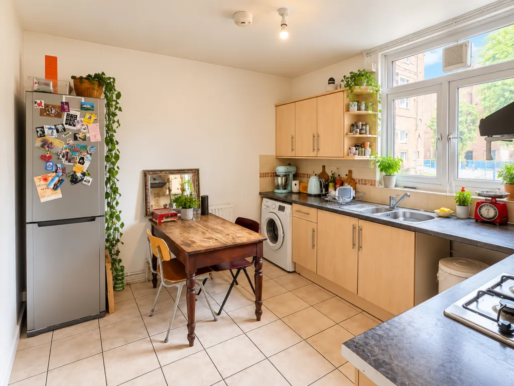 3 bedroom flat for rent