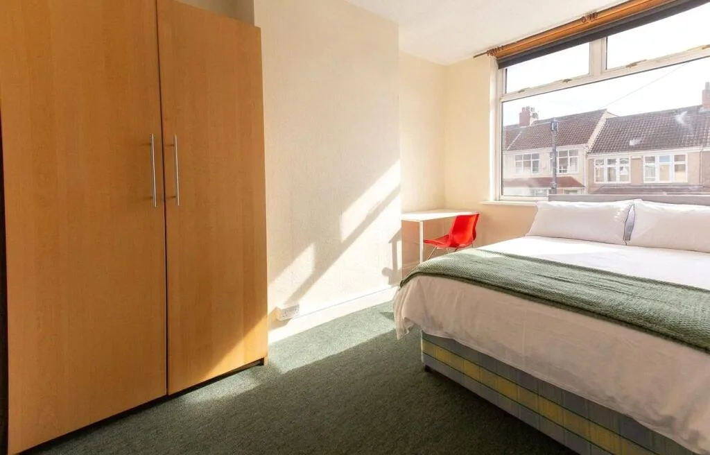 5 bedroom terraced house for rent