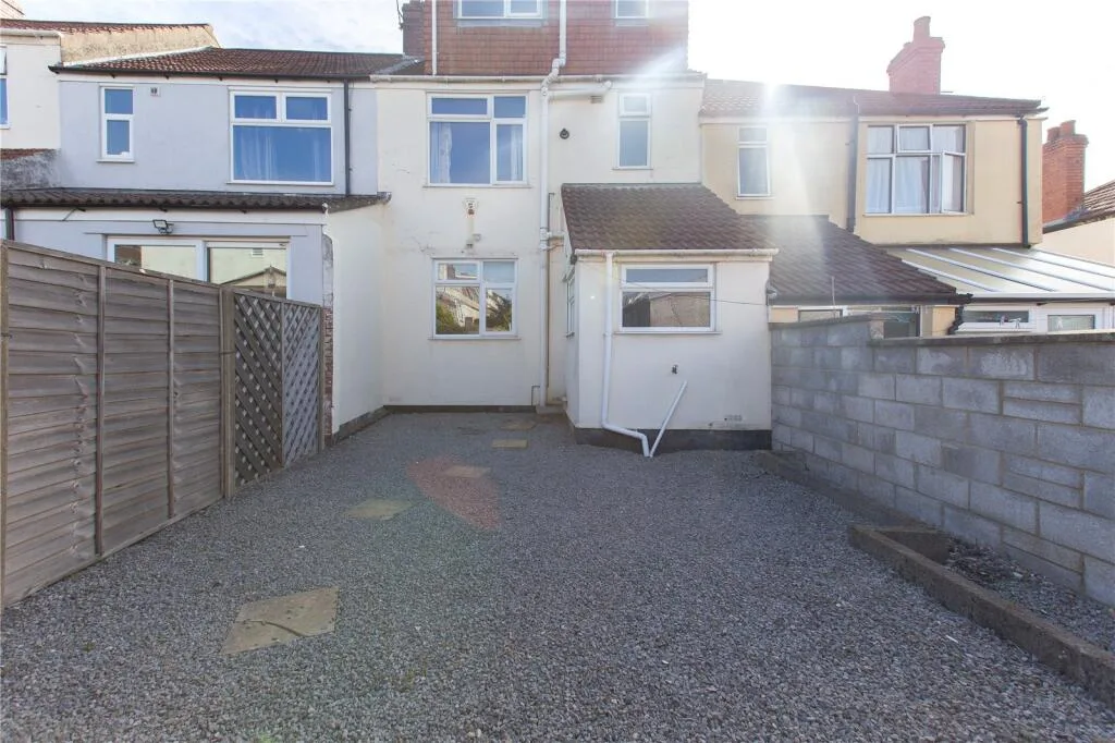 5 bedroom terraced house for rent