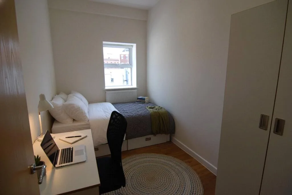 5 bedroom apartment for rent