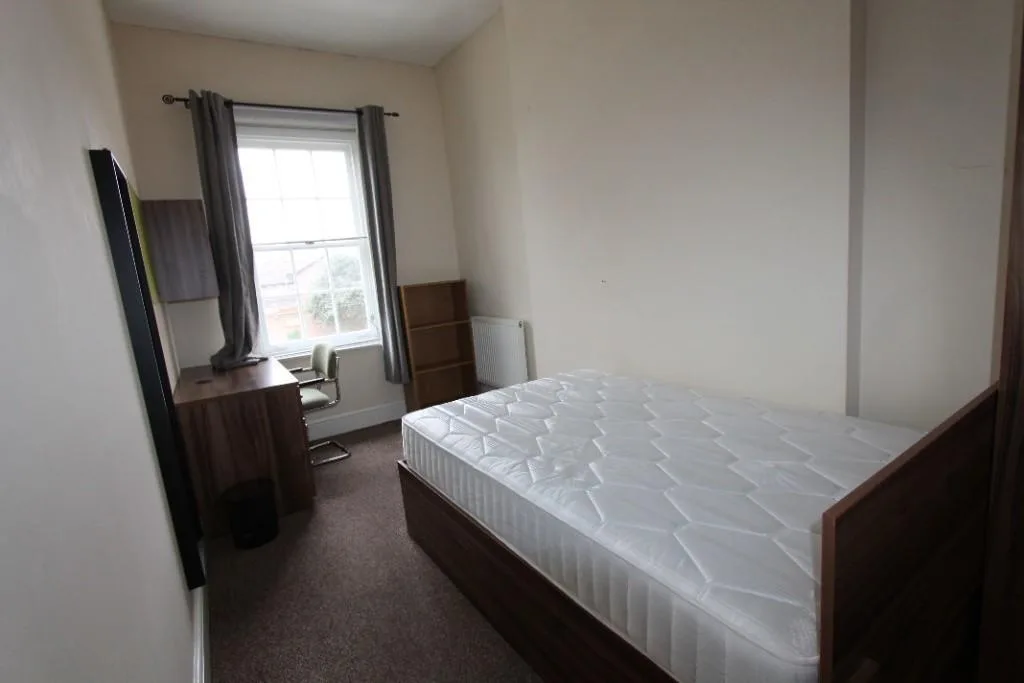 5 bedroom house for rent