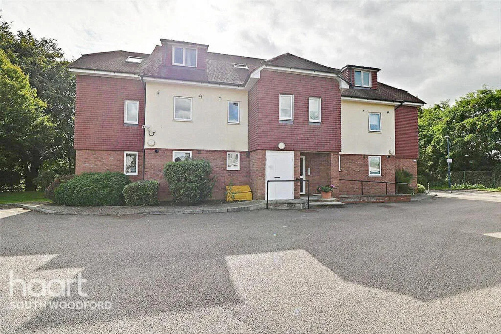 2 bedroom block of apartments for rent
