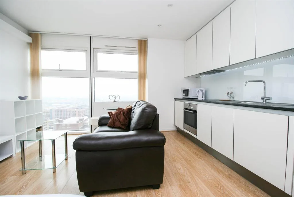Studio flat for rent